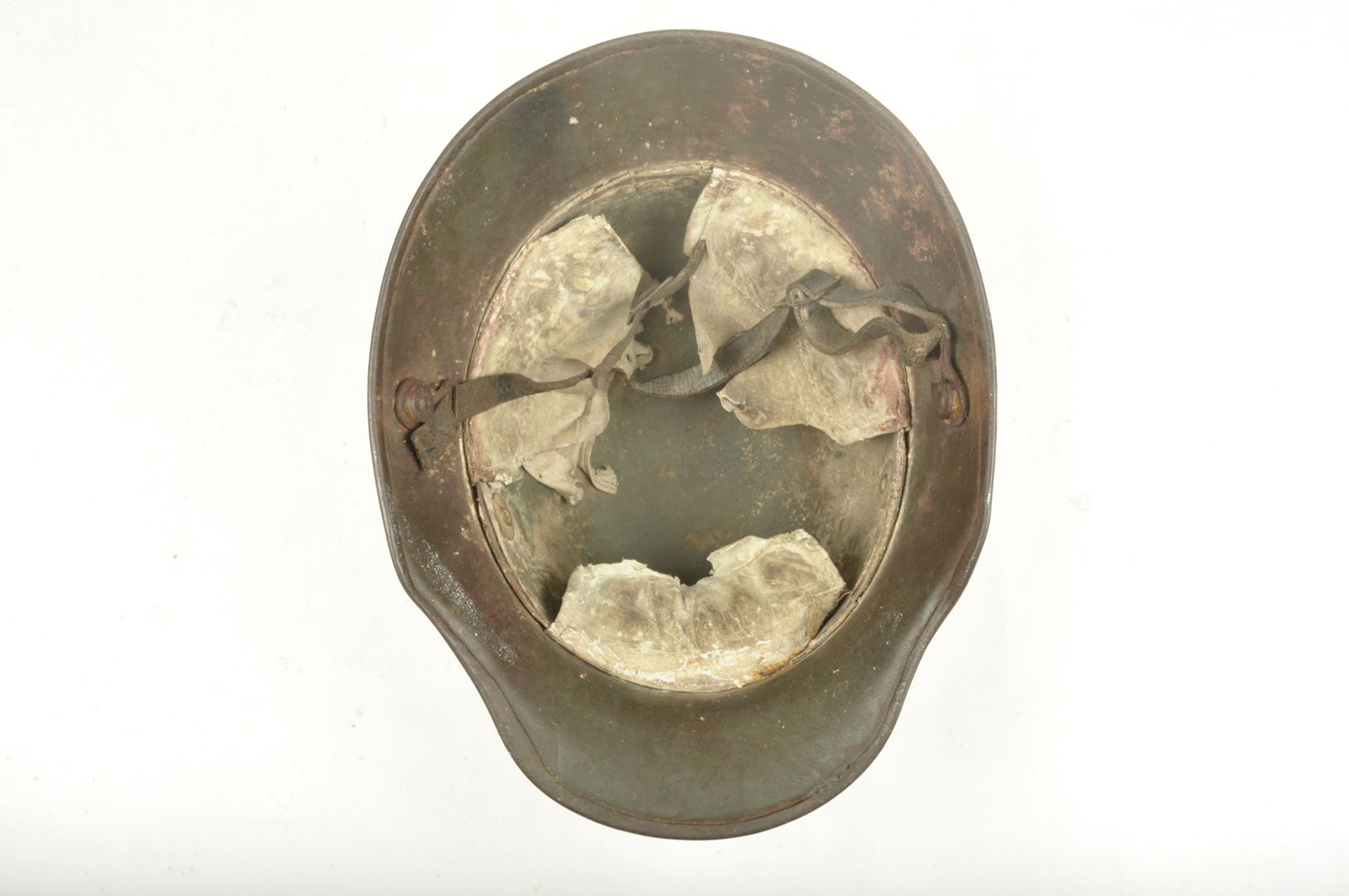 Casque Allemand modèle 1917 sorti de grenier