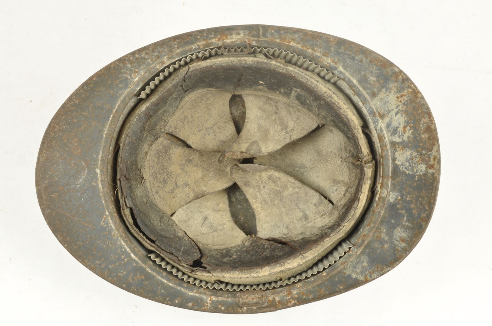 Souvenirs du soldat TRAITEUR 56ième RI / Casque et documents