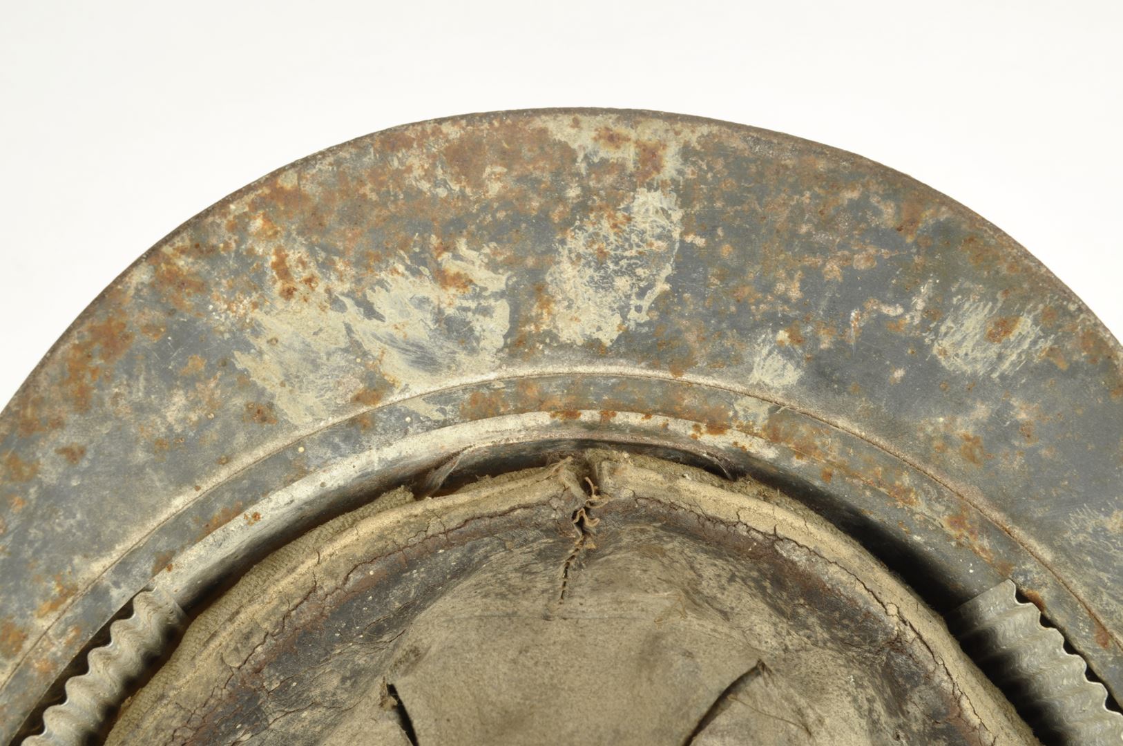 Souvenirs du soldat TRAITEUR 56ième RI / Casque et documents