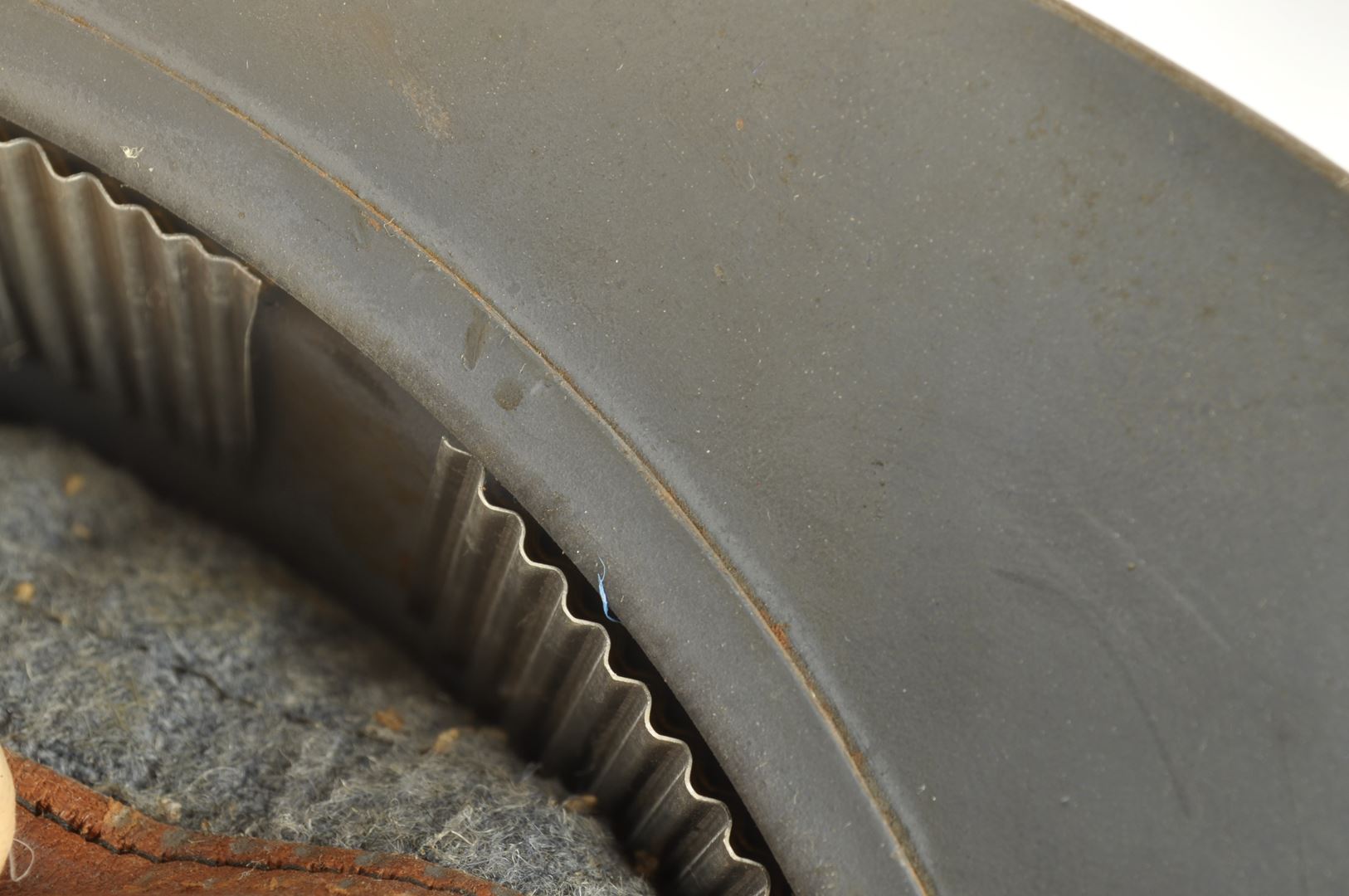 Casque Adrian d'Infanterie modèle 1915 / peinture lisse d'usine