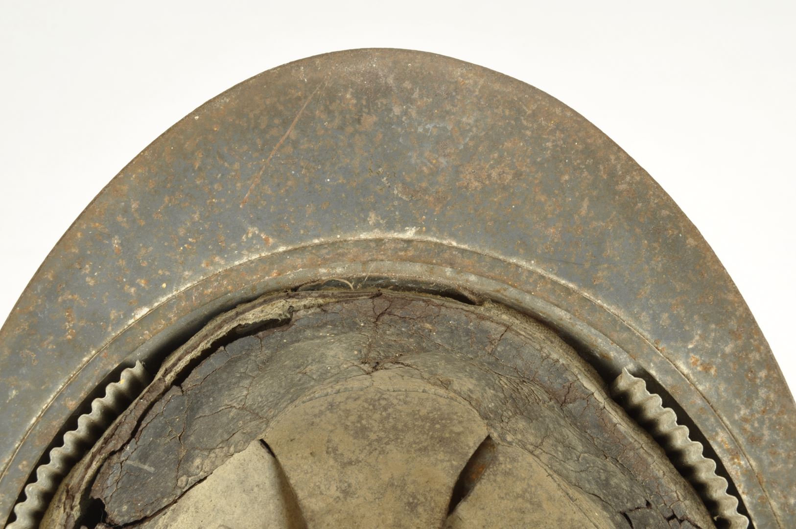 Souvenirs du soldat TRAITEUR 56ième RI / Casque et documents