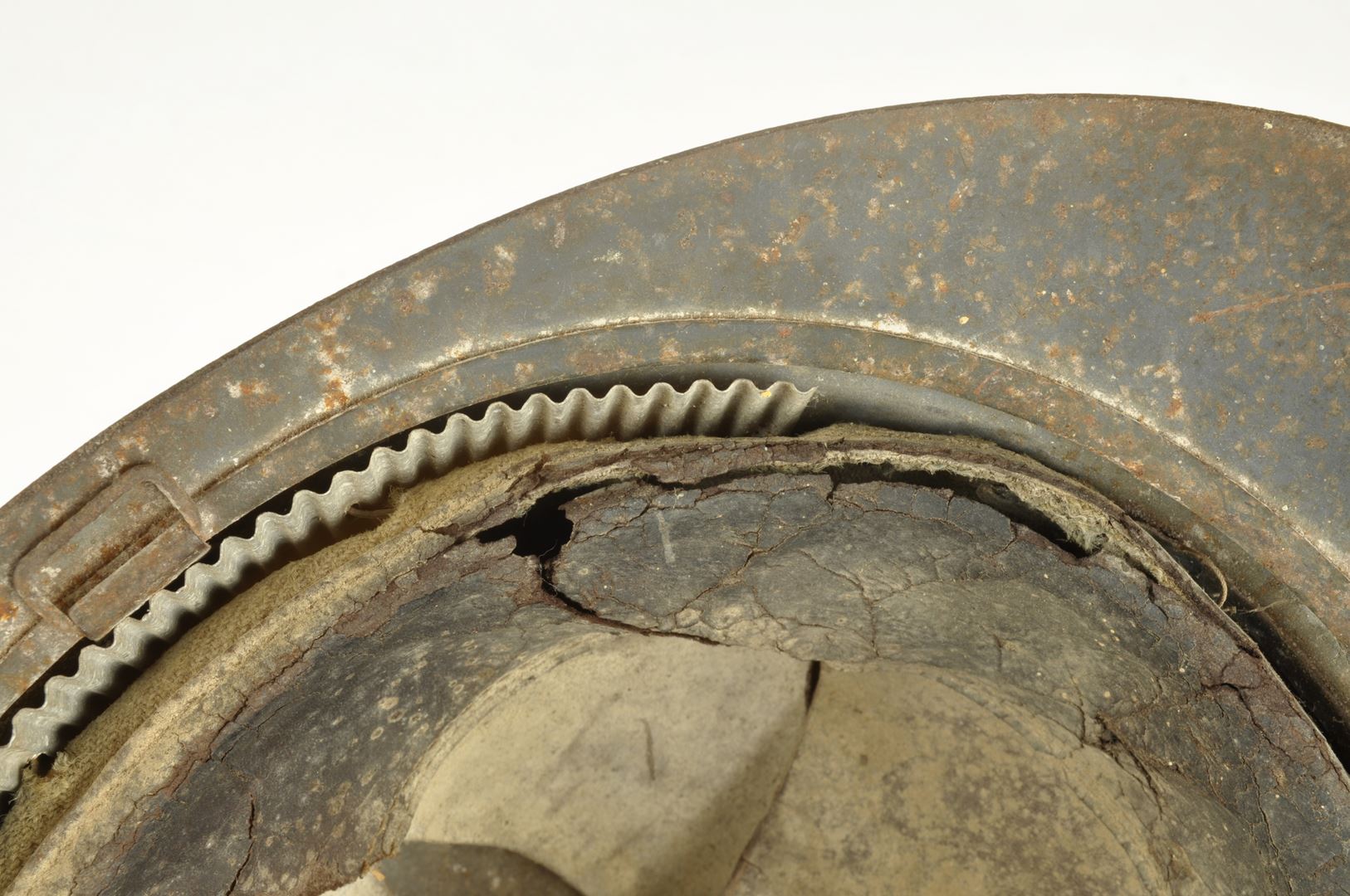 Souvenirs du soldat TRAITEUR 56ième RI / Casque et documents