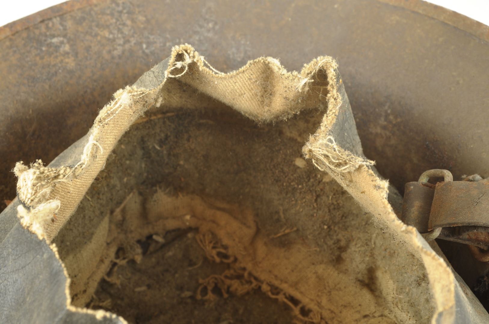 Casque US 17 sorti de grenier / double insignes 89th infantry division