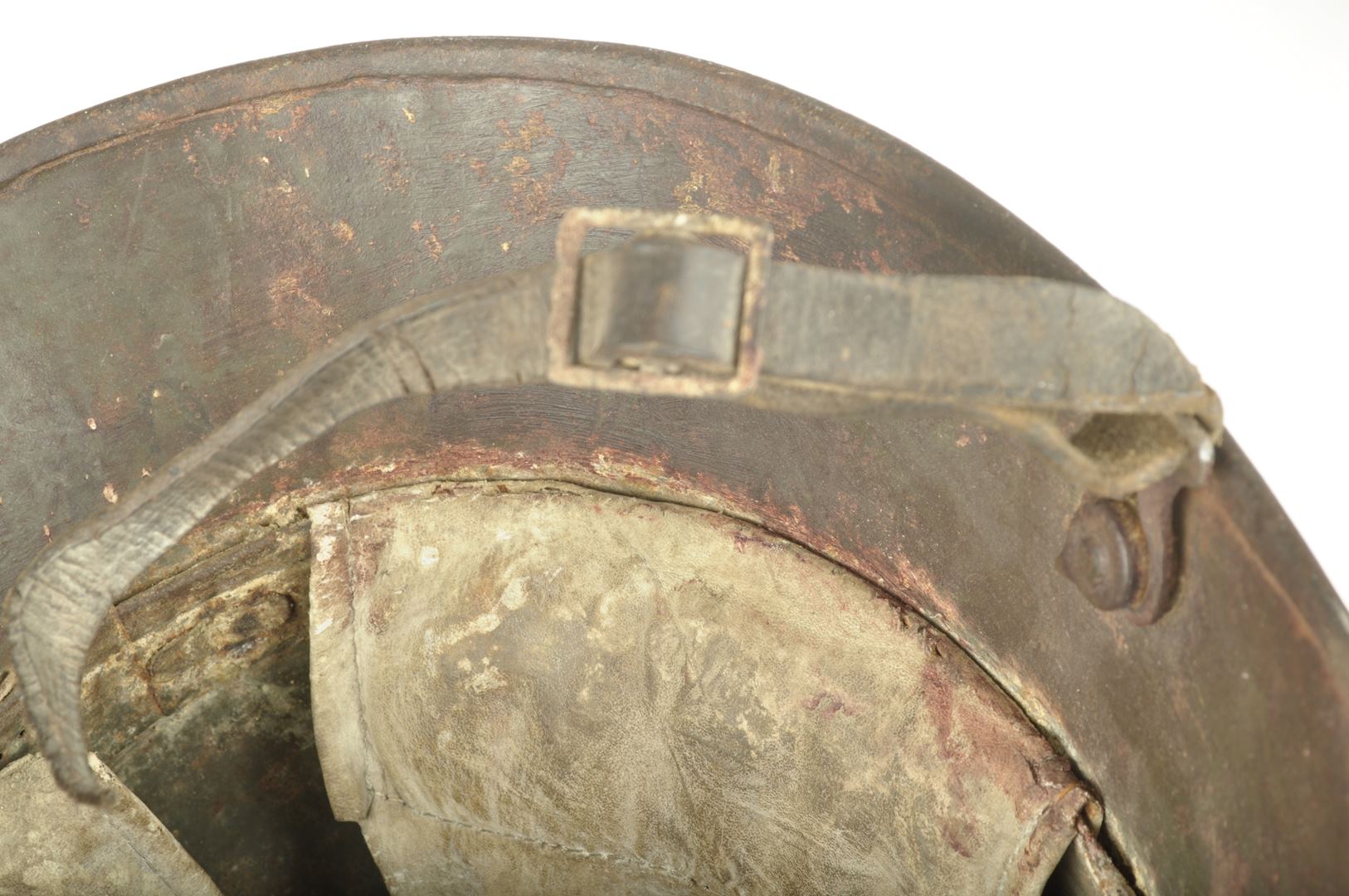Casque Allemand modèle 1917 sorti de grenier