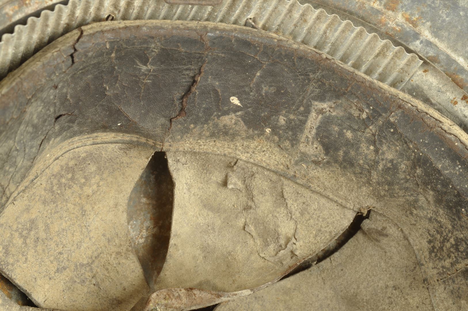 Souvenirs du soldat TRAITEUR 56ième RI / Casque et documents