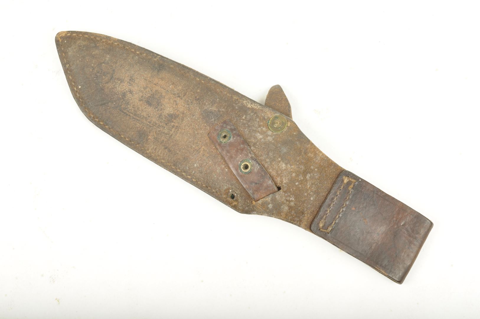Couteau de jeune des Chantiers de jeunesse avec son fourreau réglementaire