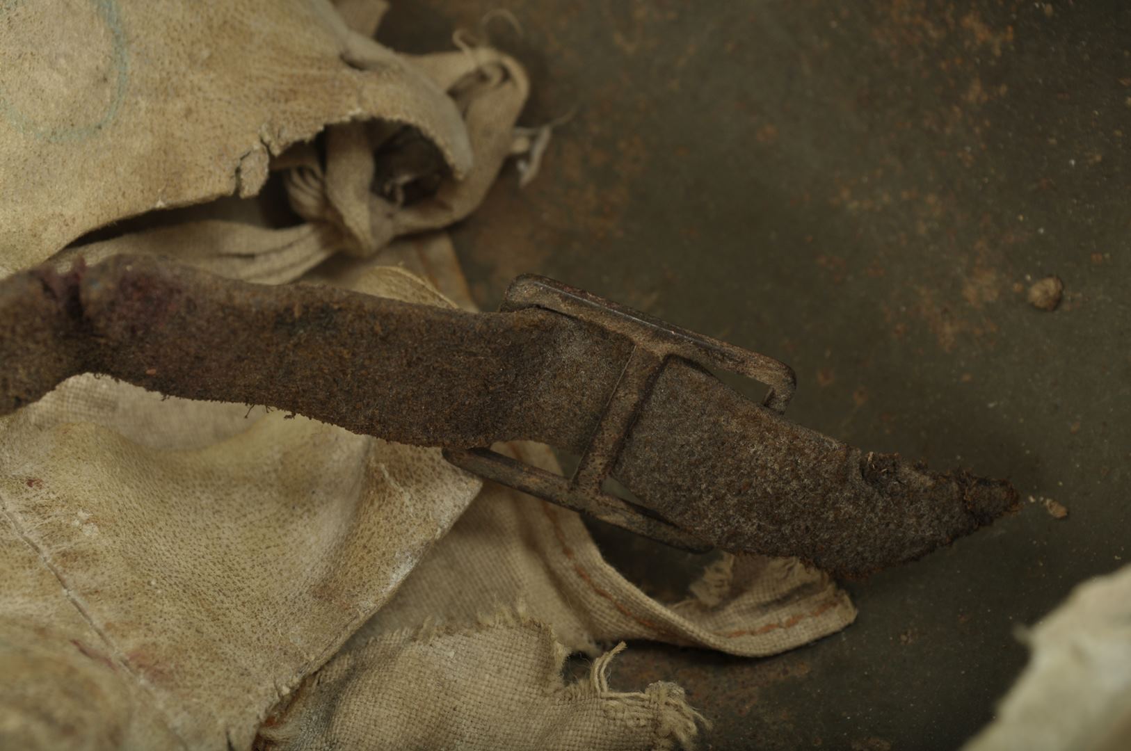 Casque Allemand modèle 1917 sorti de grenier