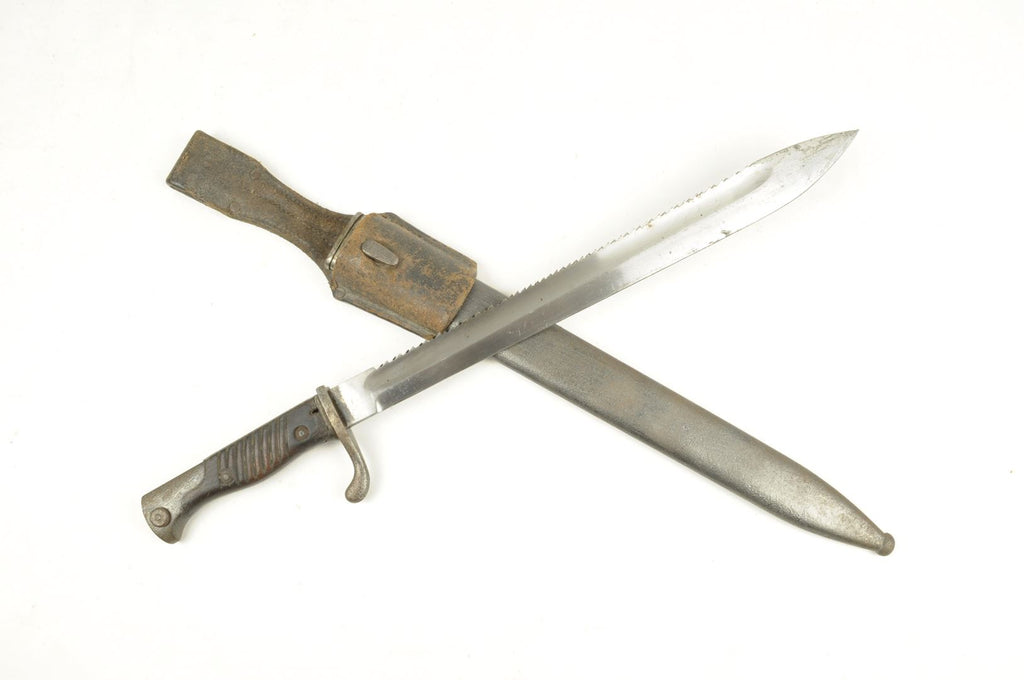 Baïonnette Allemande 98 / 05 S à dents de scie / datée 1916