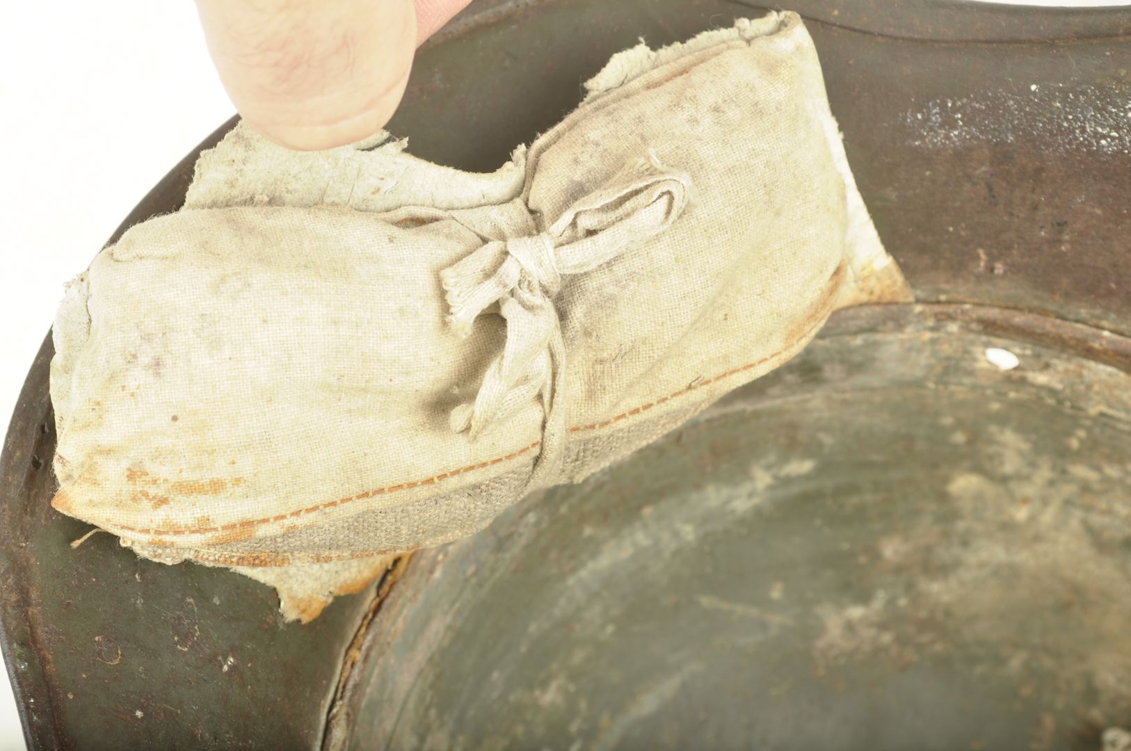 Casque Allemand modèle 1917 sorti de grenier