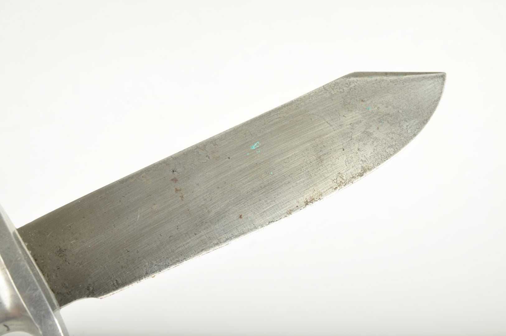 Couteau de jeune des Chantiers de jeunesse avec son fourreau réglementaire