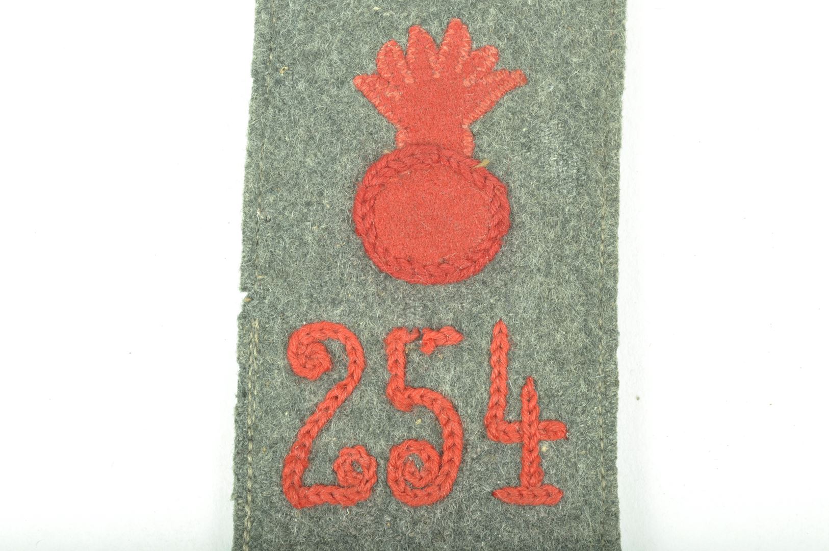Pattes d'épaules Allemandes du 254 Feld Artillerie Regiment