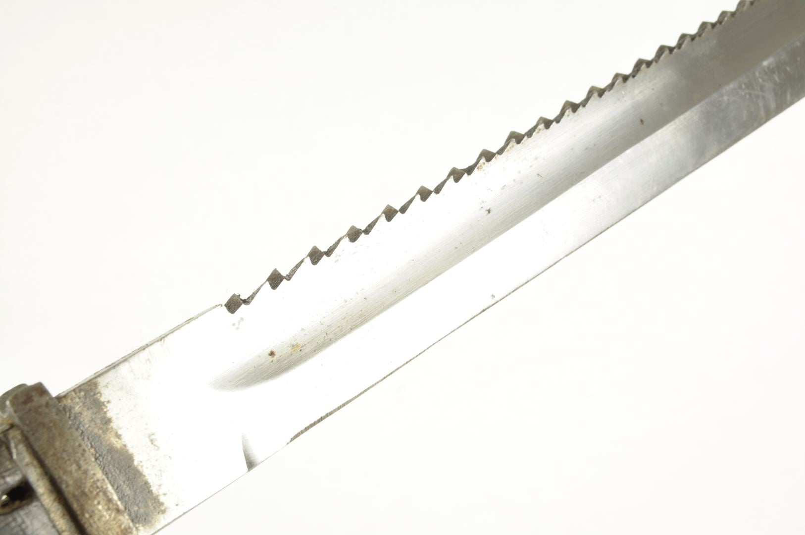 Baïonnette Allemande 98 / 05 S à dents de scie / datée 1916