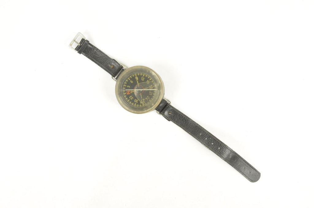 Boussole de poignet Luftwaffe datée 1939