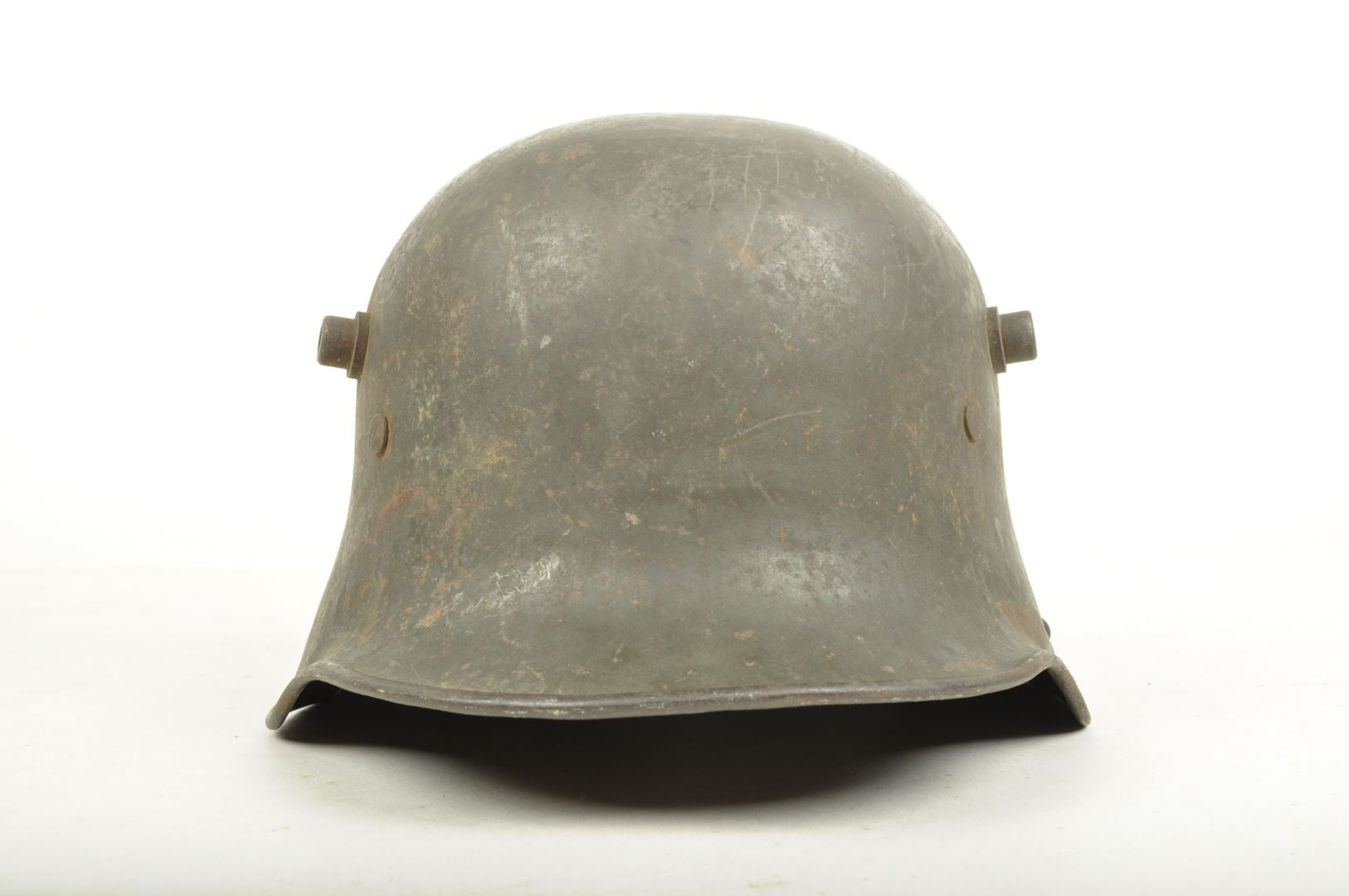 Casque Allemand modèle 1917 sorti de grenier