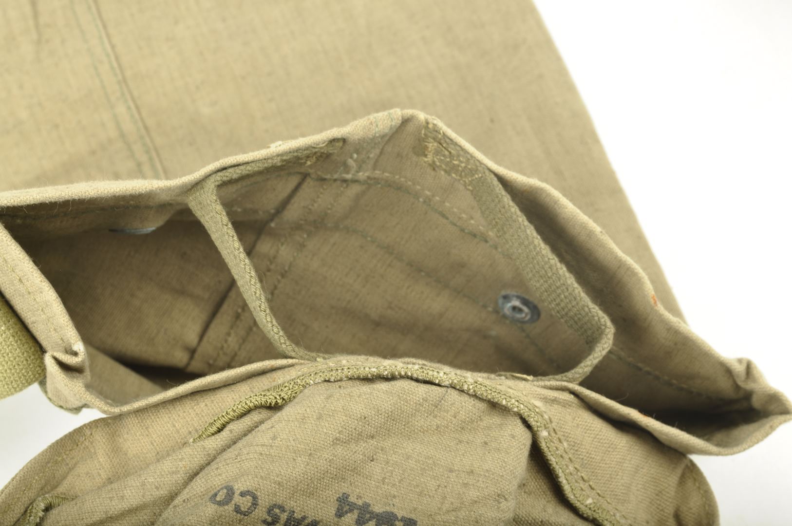 Sac Roquettes Bazooka M daté 1944 / NEUF DE STOCK
