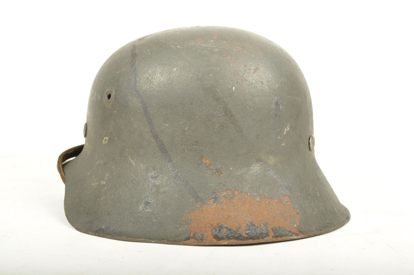 Casque Allemand modèle 42 Nominatif d'un Obergefreiter / fabricant EF62