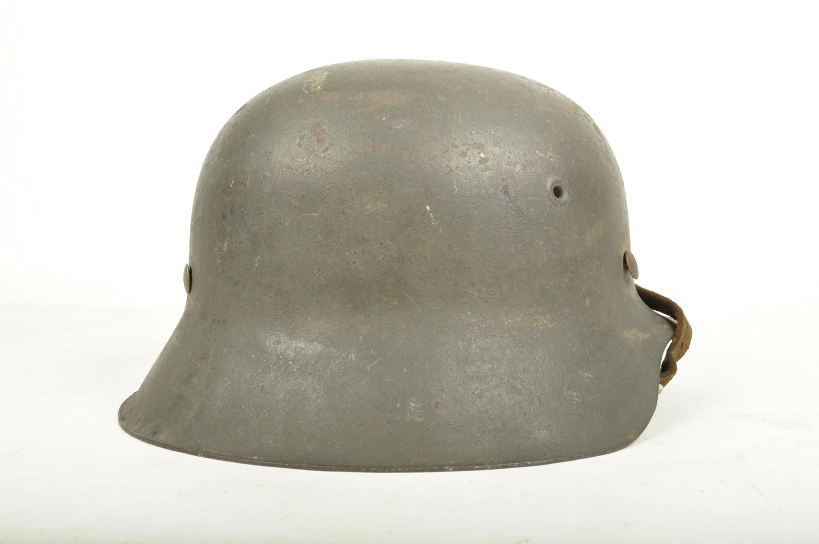 Casque Allemand modèle 42 Nominatif d'un Obergefreiter / fabricant EF62
