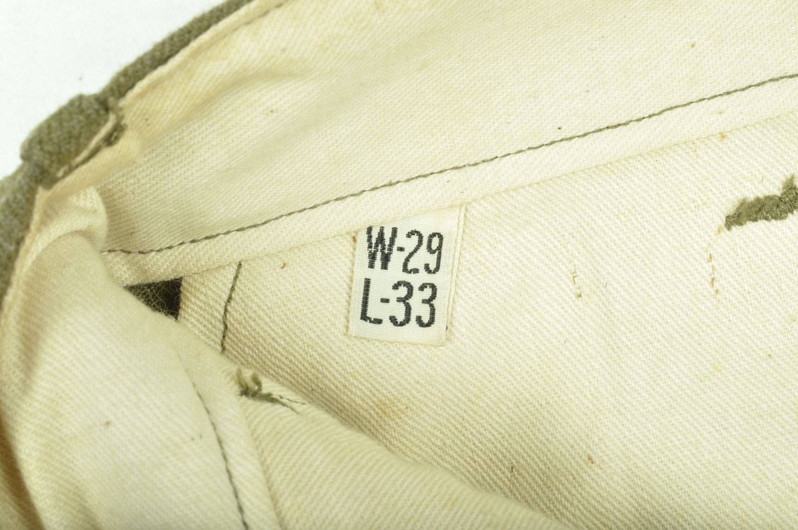 Pantalon moutarde  / daté 1943