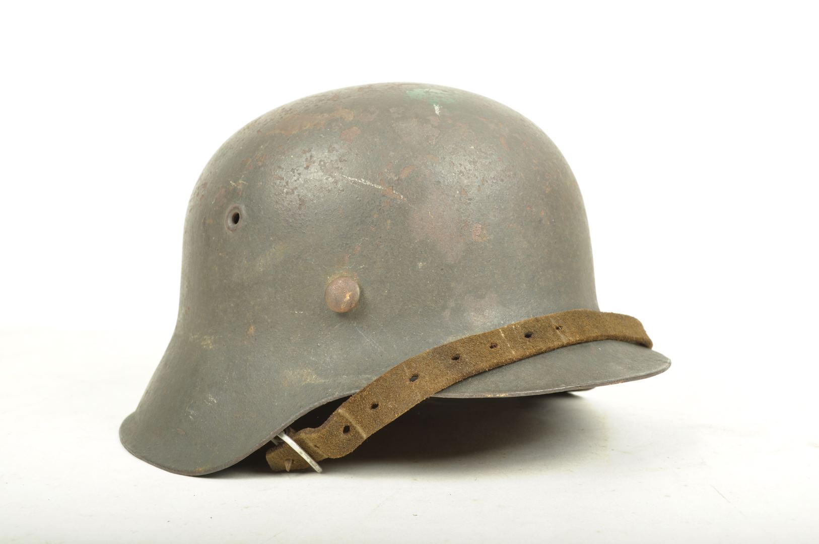 Casque Allemand modèle 42 Nominatif d'un Obergefreiter / fabricant EF62