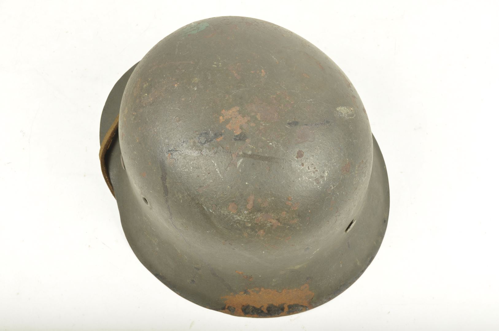 Casque Allemand modèle 42 Nominatif d'un Obergefreiter / fabricant EF62
