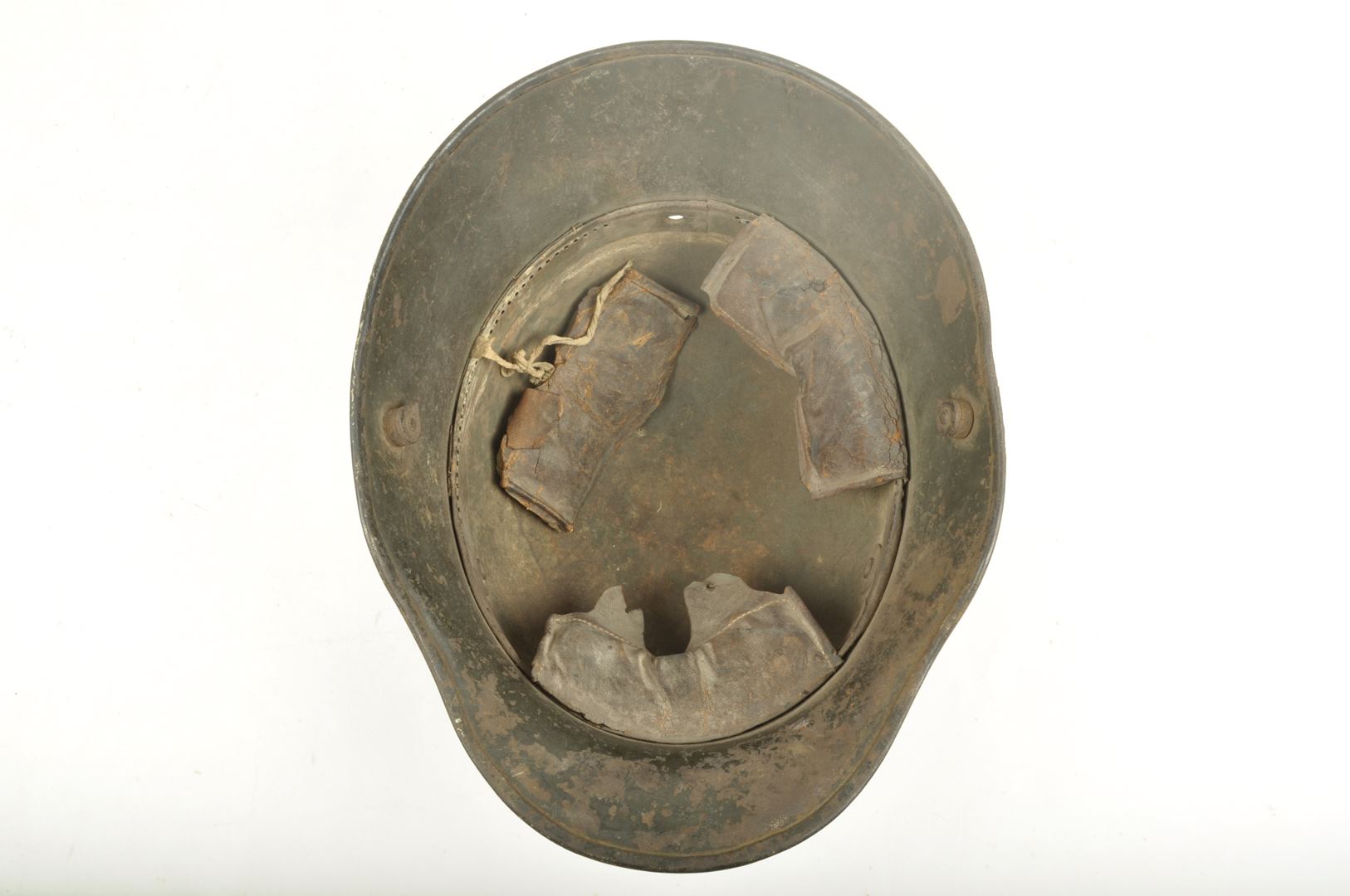 Casque Allemand modèle 1917 sorti de grenier