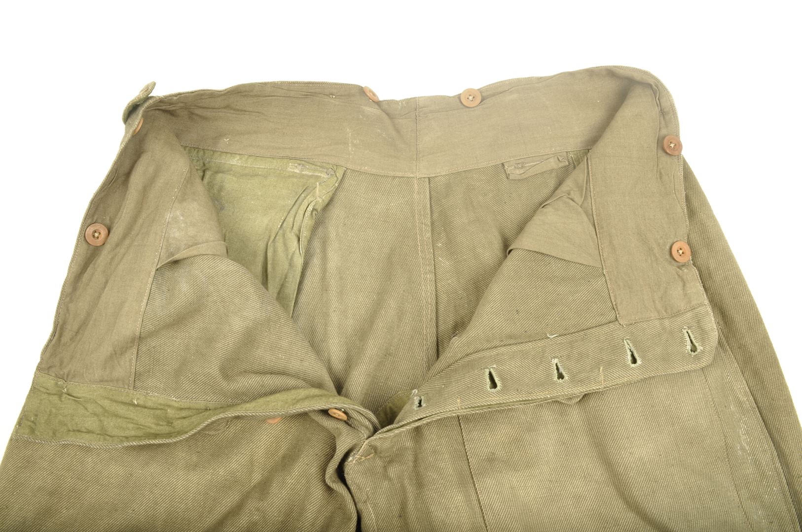 Pantalon modèle 44 daté 1945