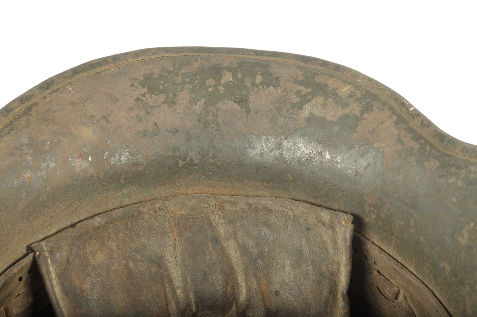 Casque Allemand modèle 1917 sorti de grenier