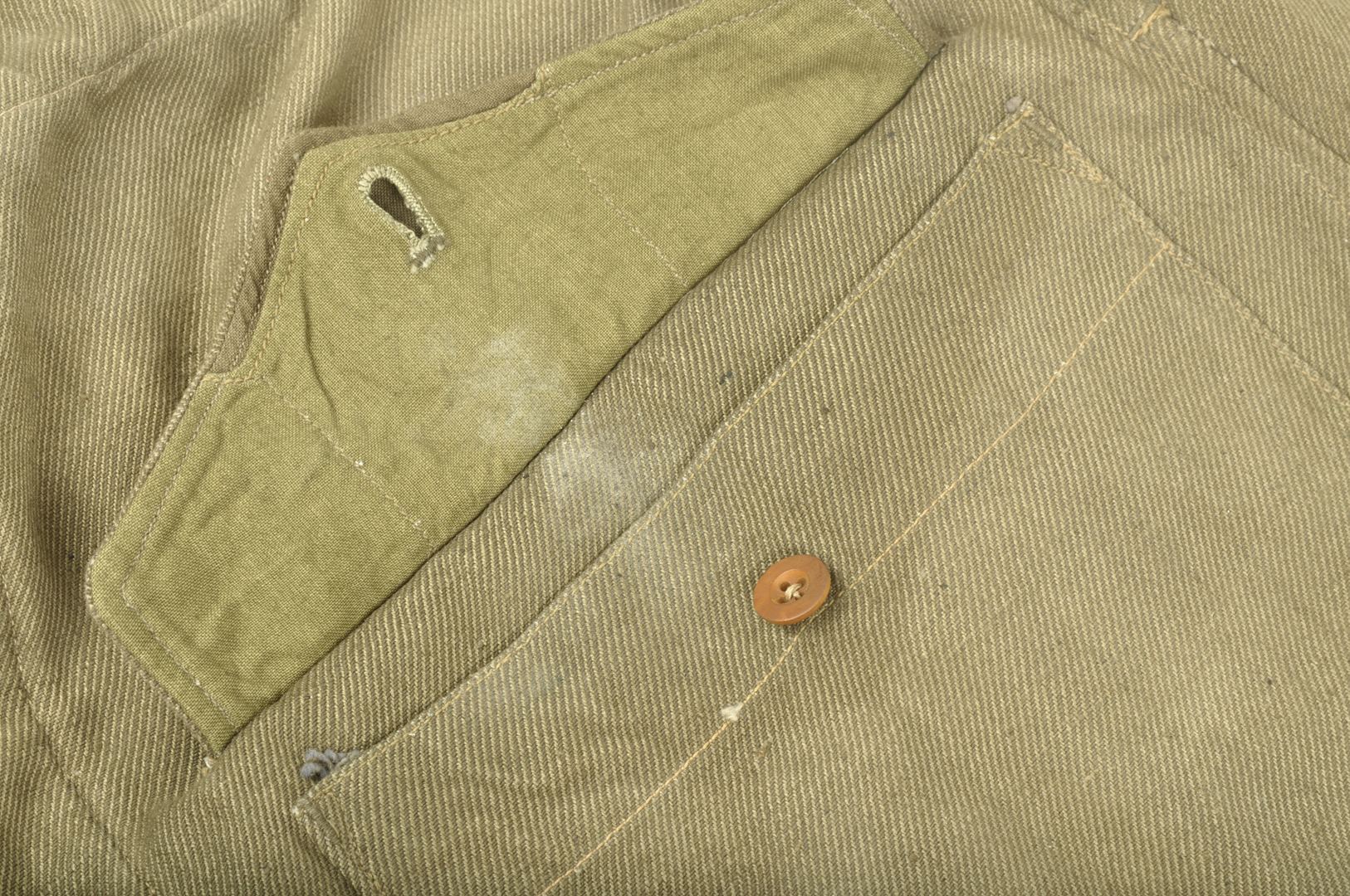 Pantalon modèle 44 daté 1945