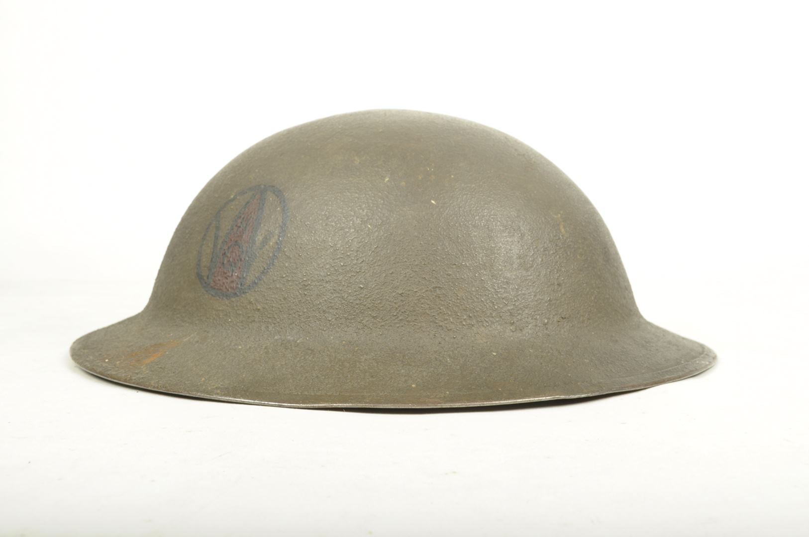 Casque US 17 / double insignes 89th Division Artillery Headquarters