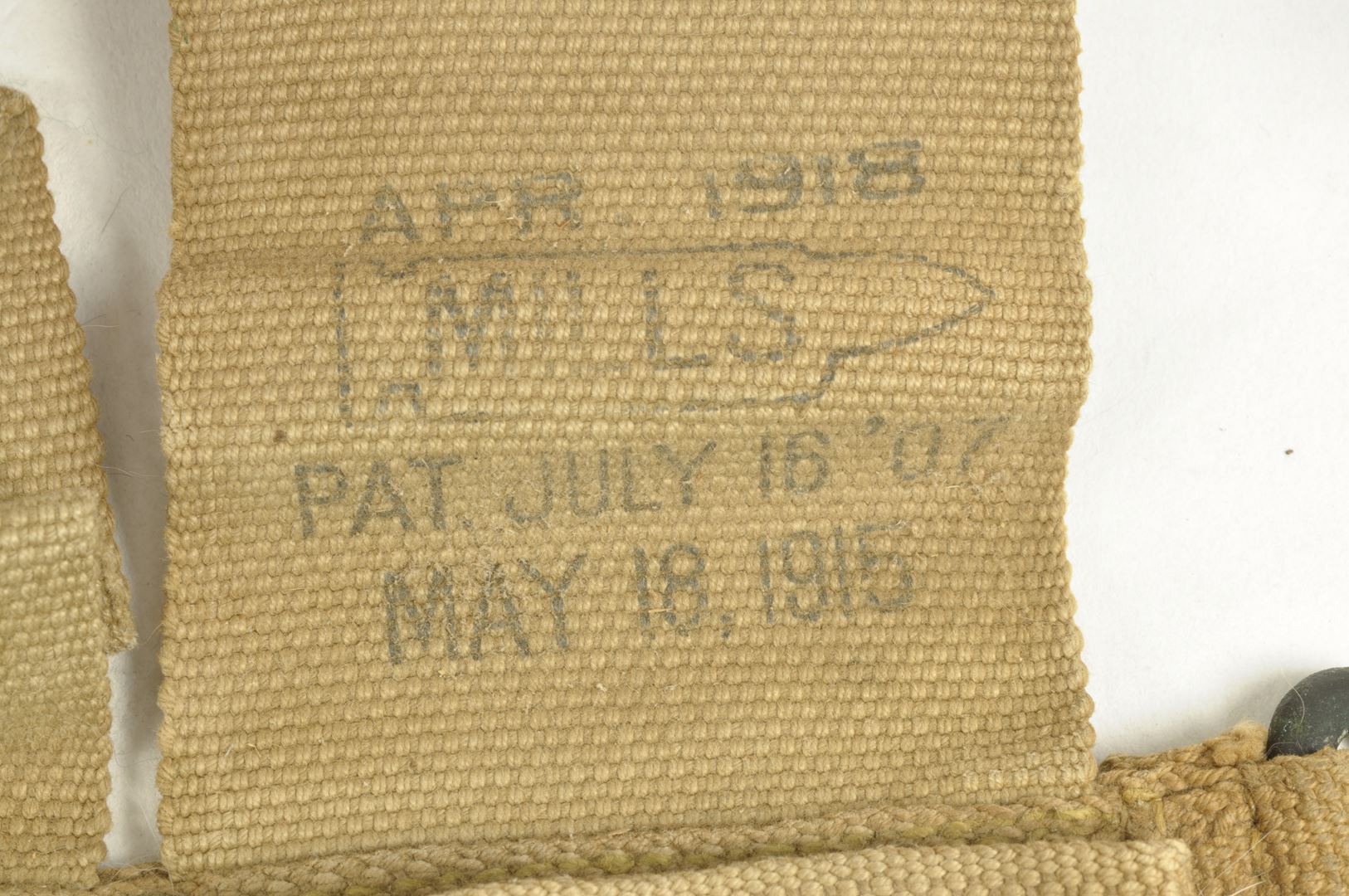 Ceinturon M 1910 / MILLS 1918