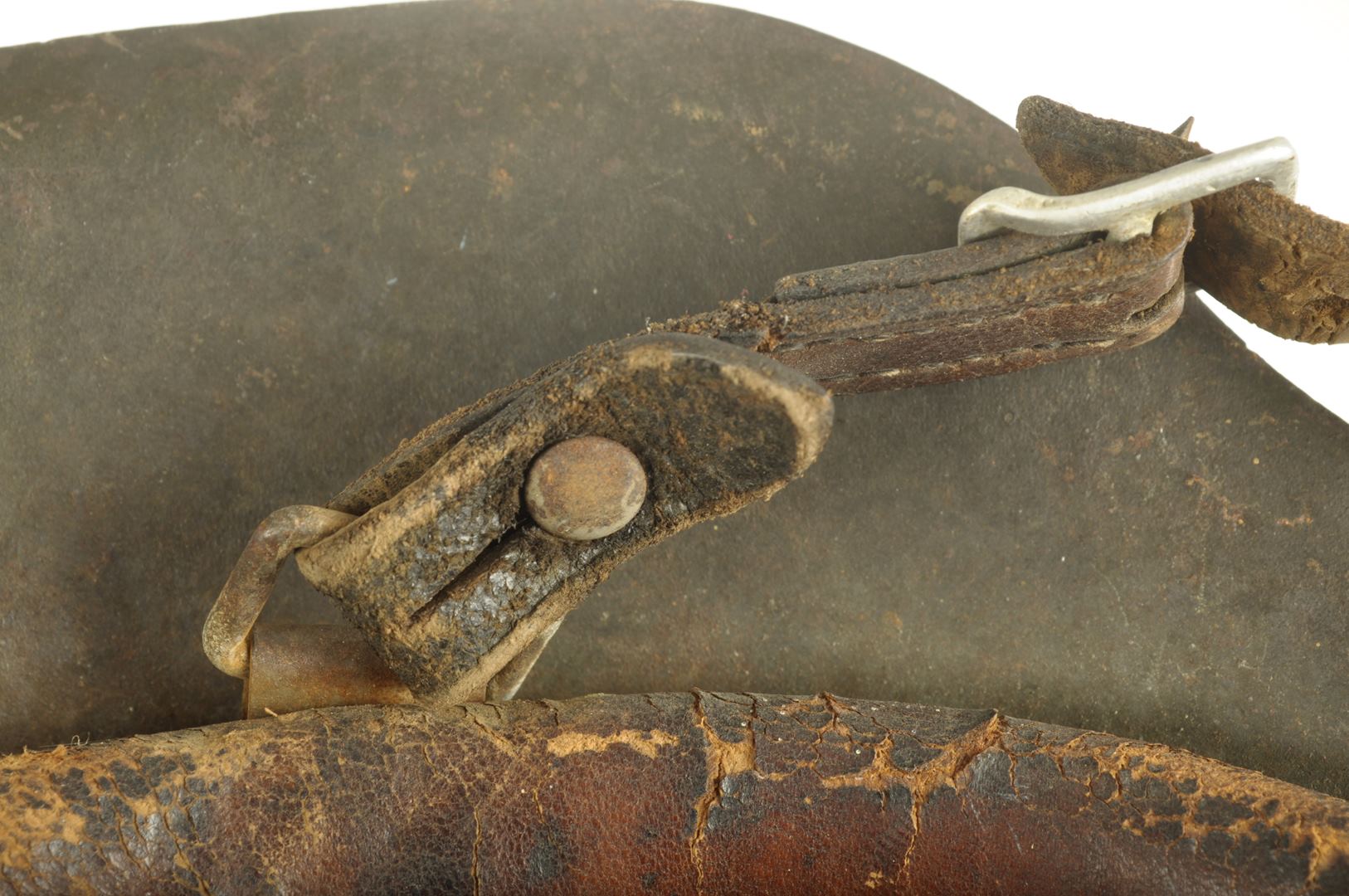 Casque Allemand modèle 42 Nominatif d'un Obergefreiter / fabricant EF62