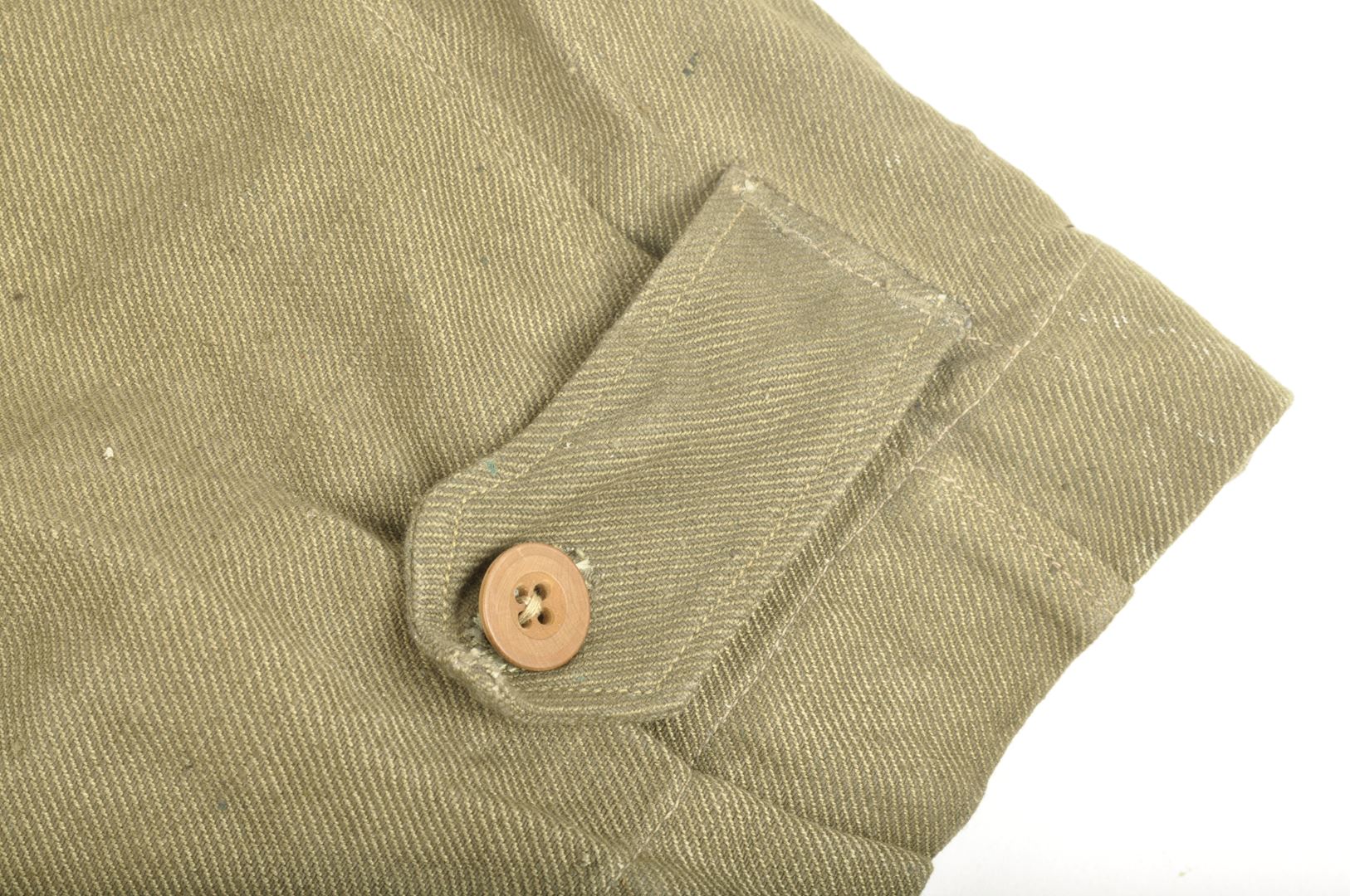 Pantalon modèle 44 daté 1945