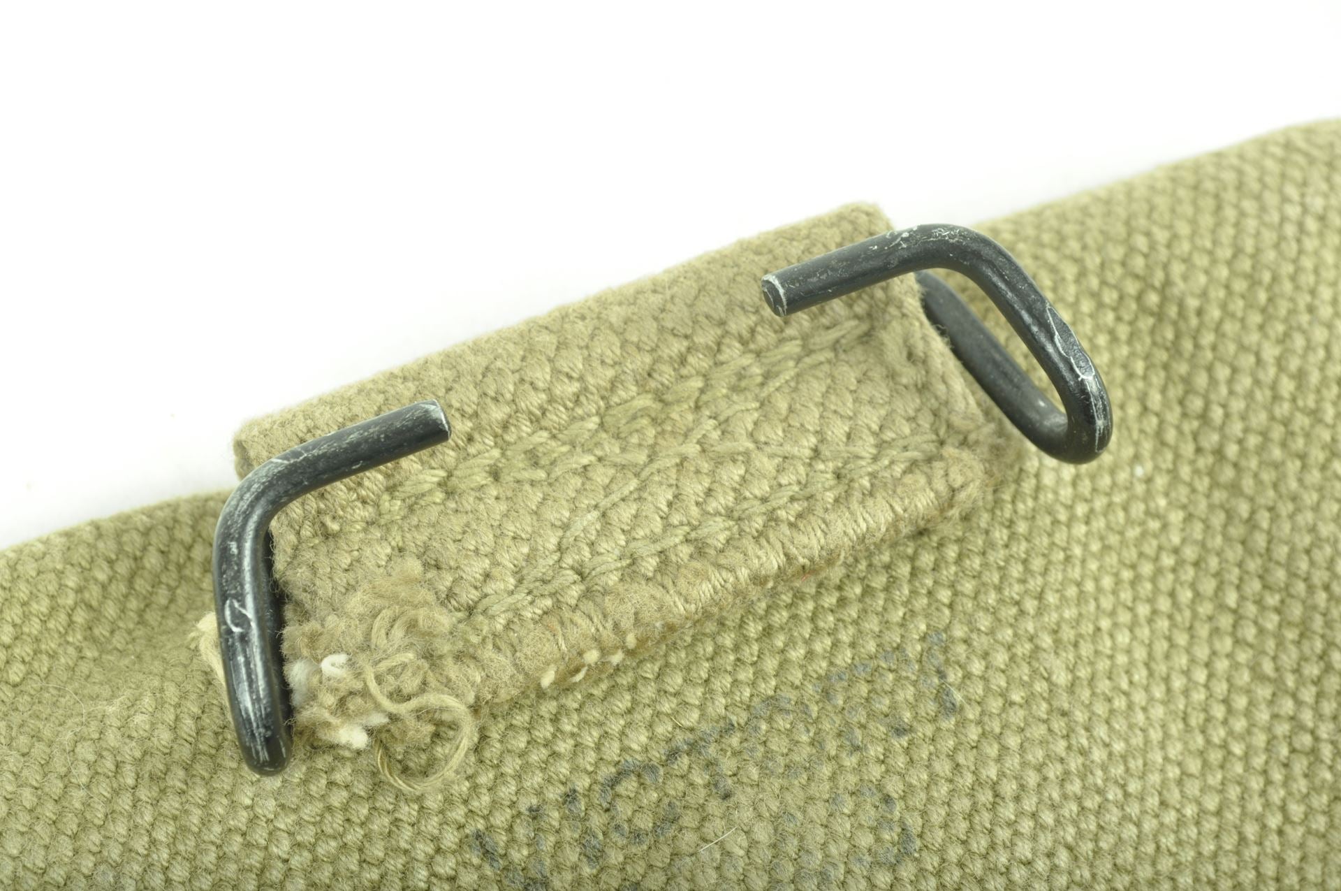 Pochette à pansement datée 1942 + pansement