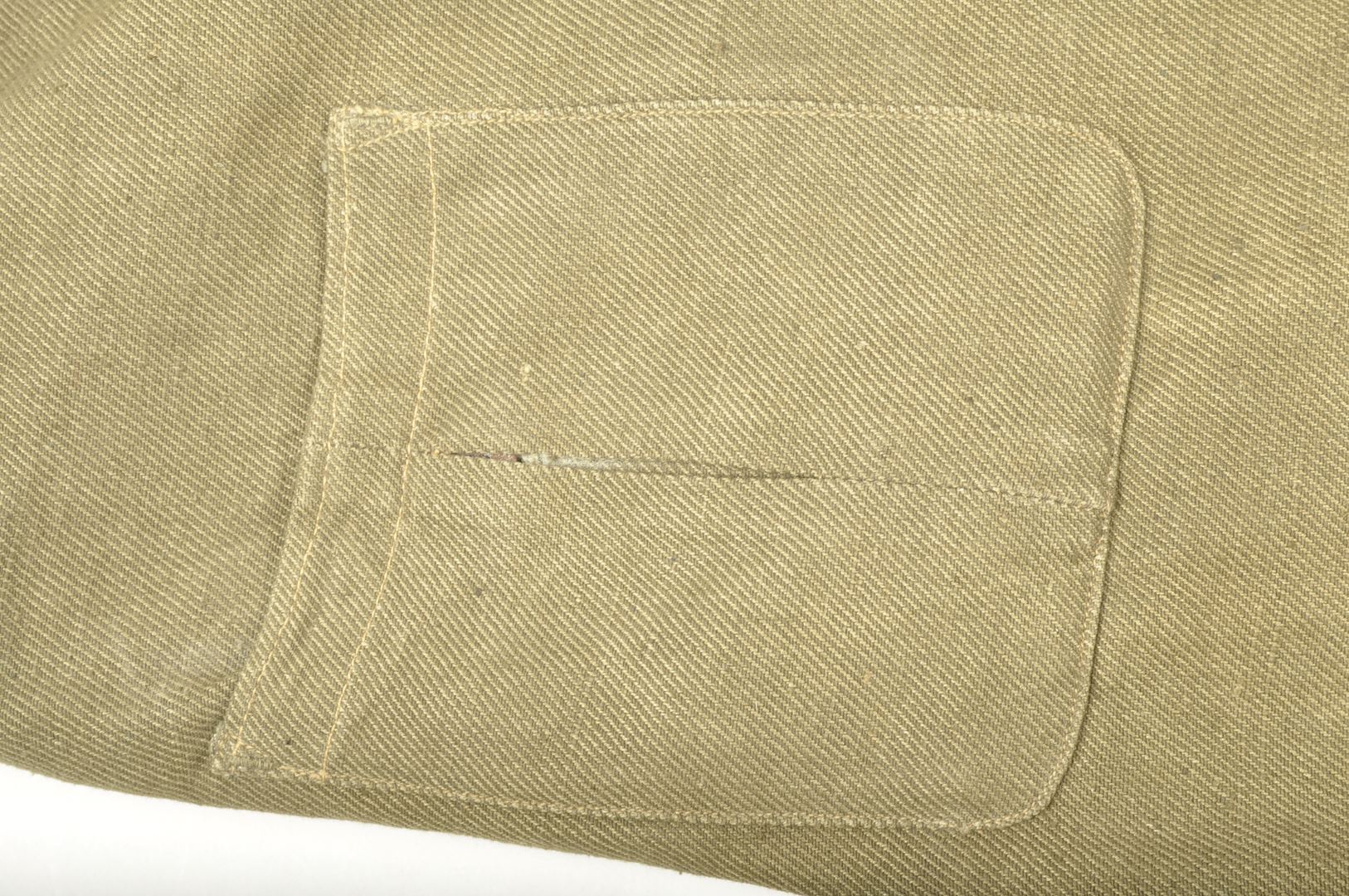 Pantalon modèle 44 daté 1945