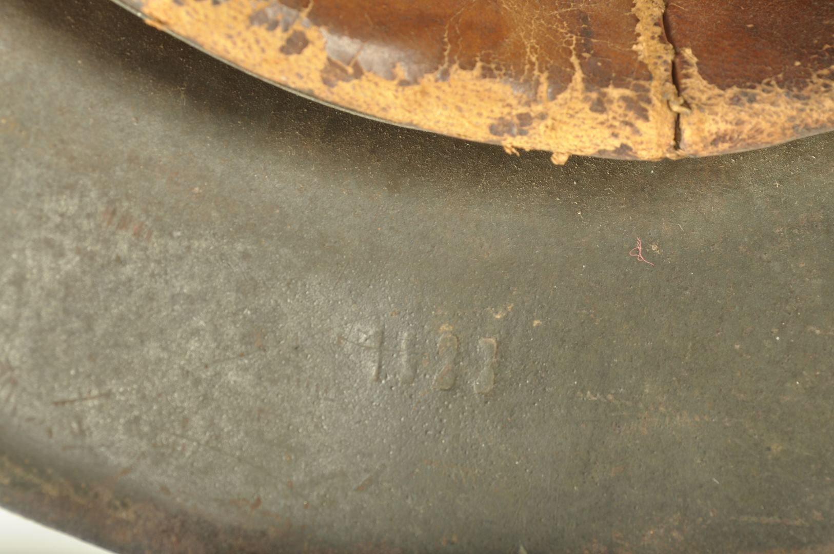 Casque Allemand modèle 42 Nominatif d'un Obergefreiter / fabricant EF62