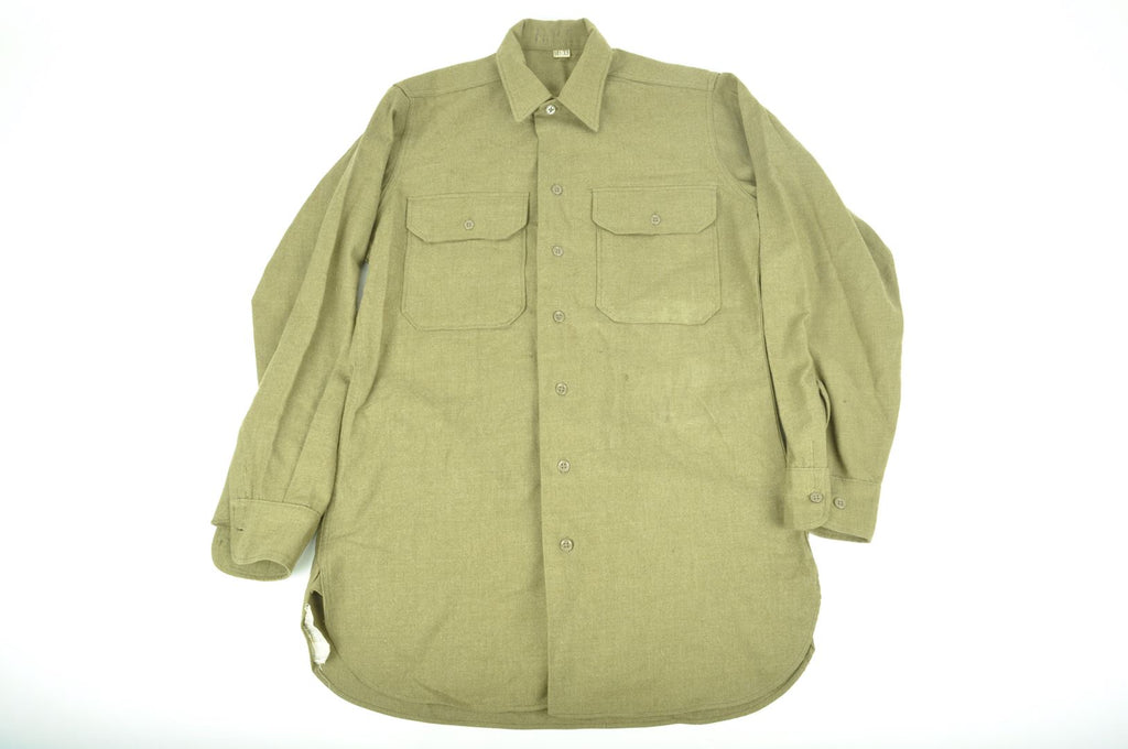 Chemise "moutarde" datée 1943 / taille 14 1/2 - 33