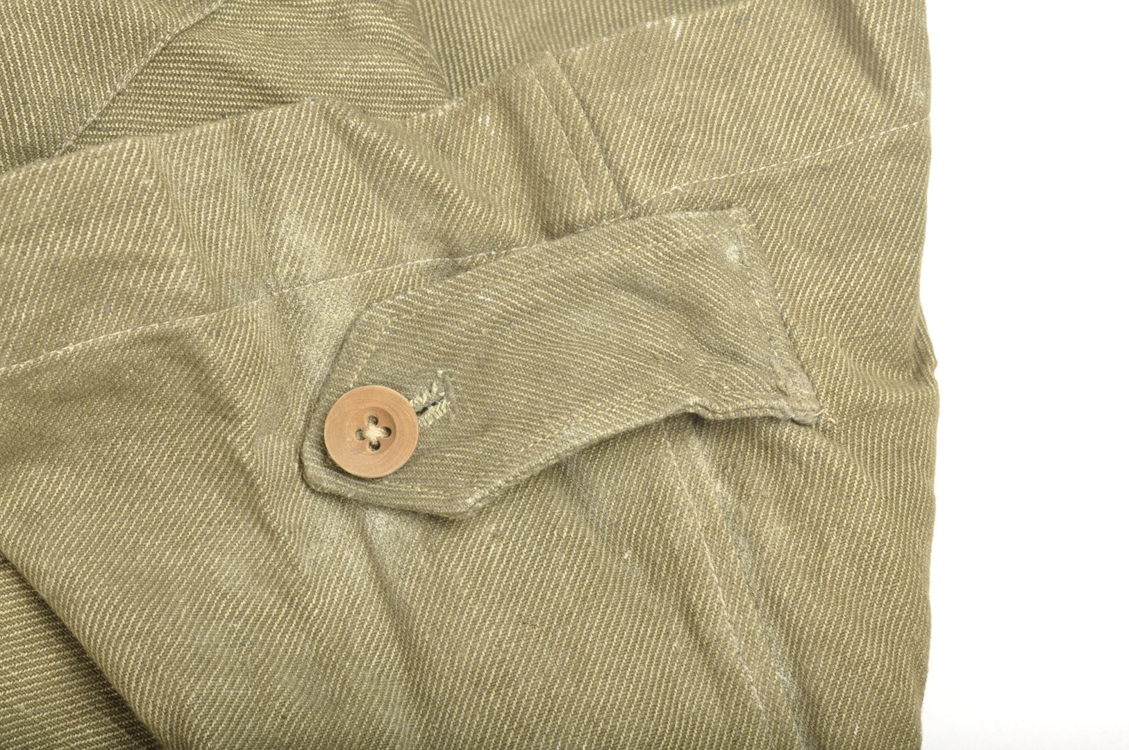 Pantalon modèle 44 daté 1945