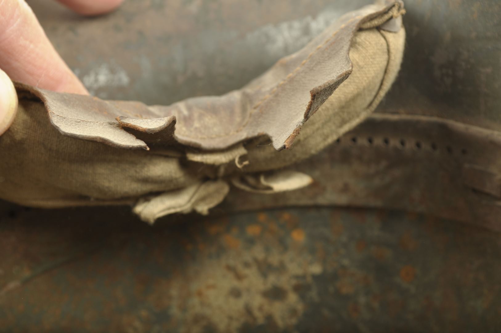 Casque Allemand modèle 1917 sorti de grenier