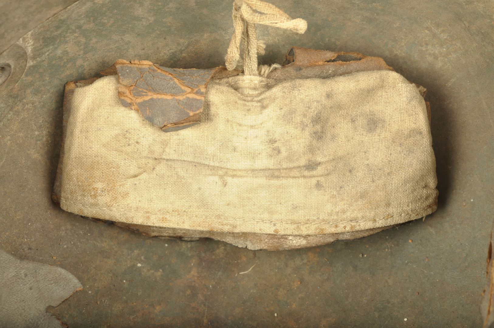 Casque Allemand modèle 1917 sorti de grenier