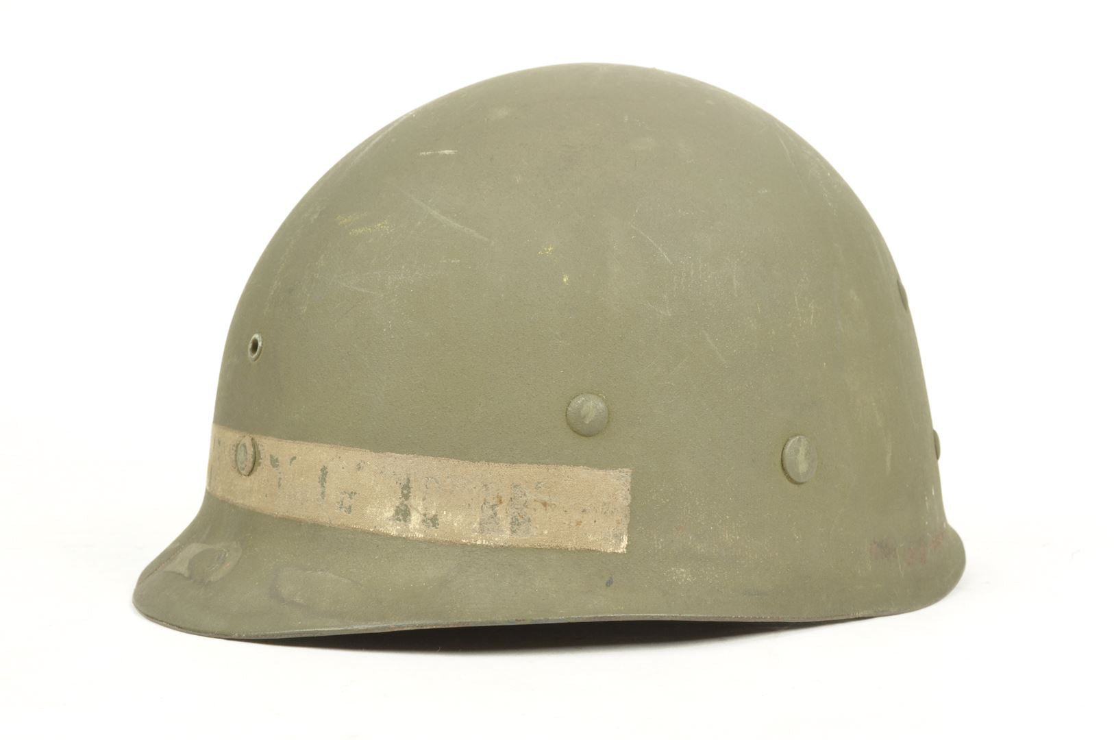 Casque US M1 impacté et son sous casque FIRESTONE nominatif / ARDENNES