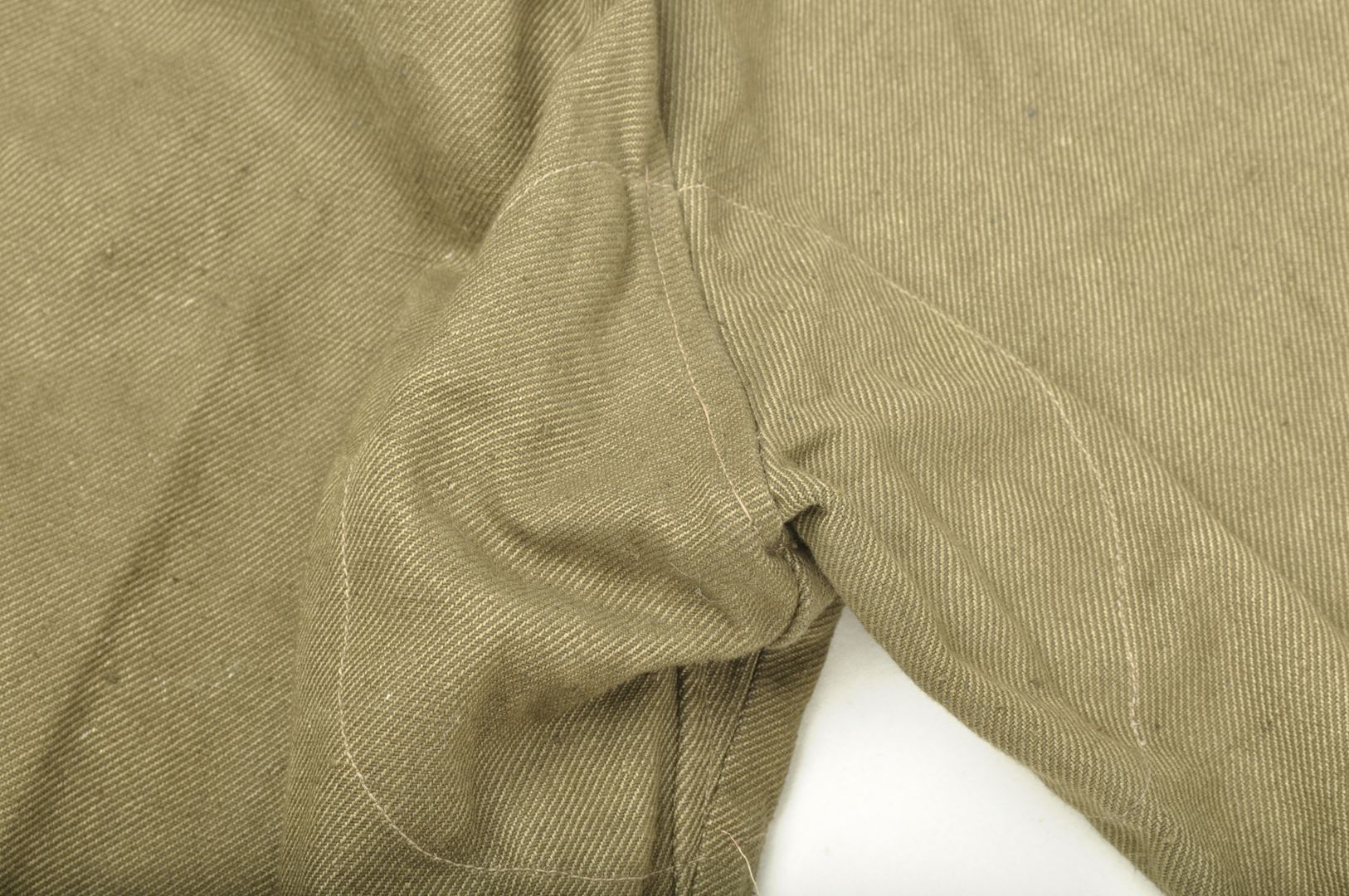 Pantalon modèle 44 daté 1945