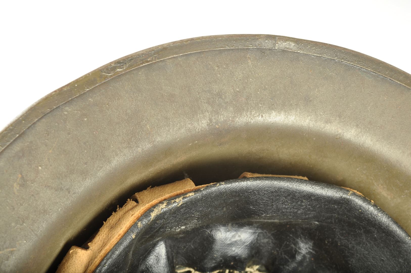 Casque US 17 / double insignes 89th Division Artillery Headquarters