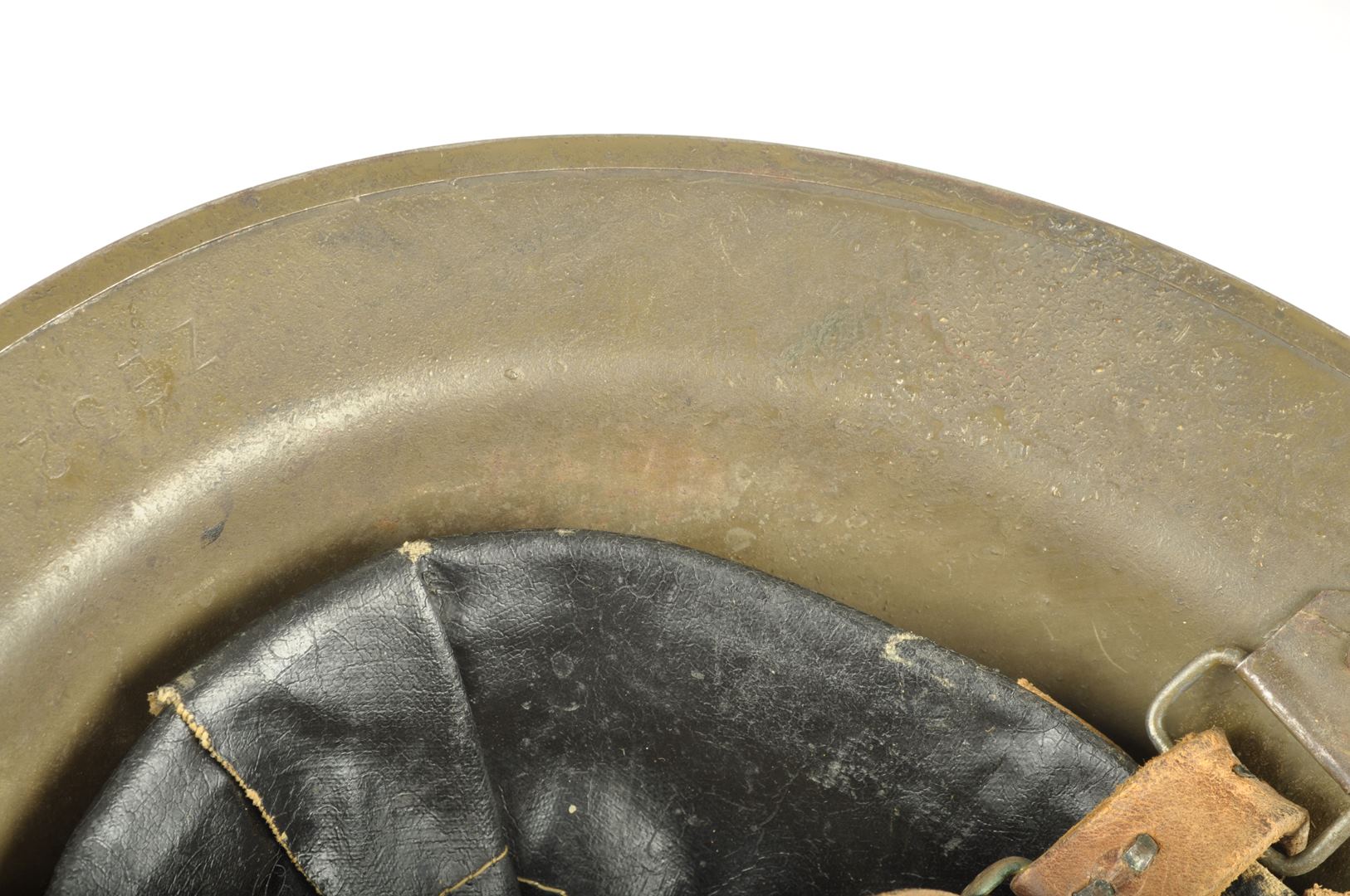 Casque US 17 / double insignes 89th Division Artillery Headquarters
