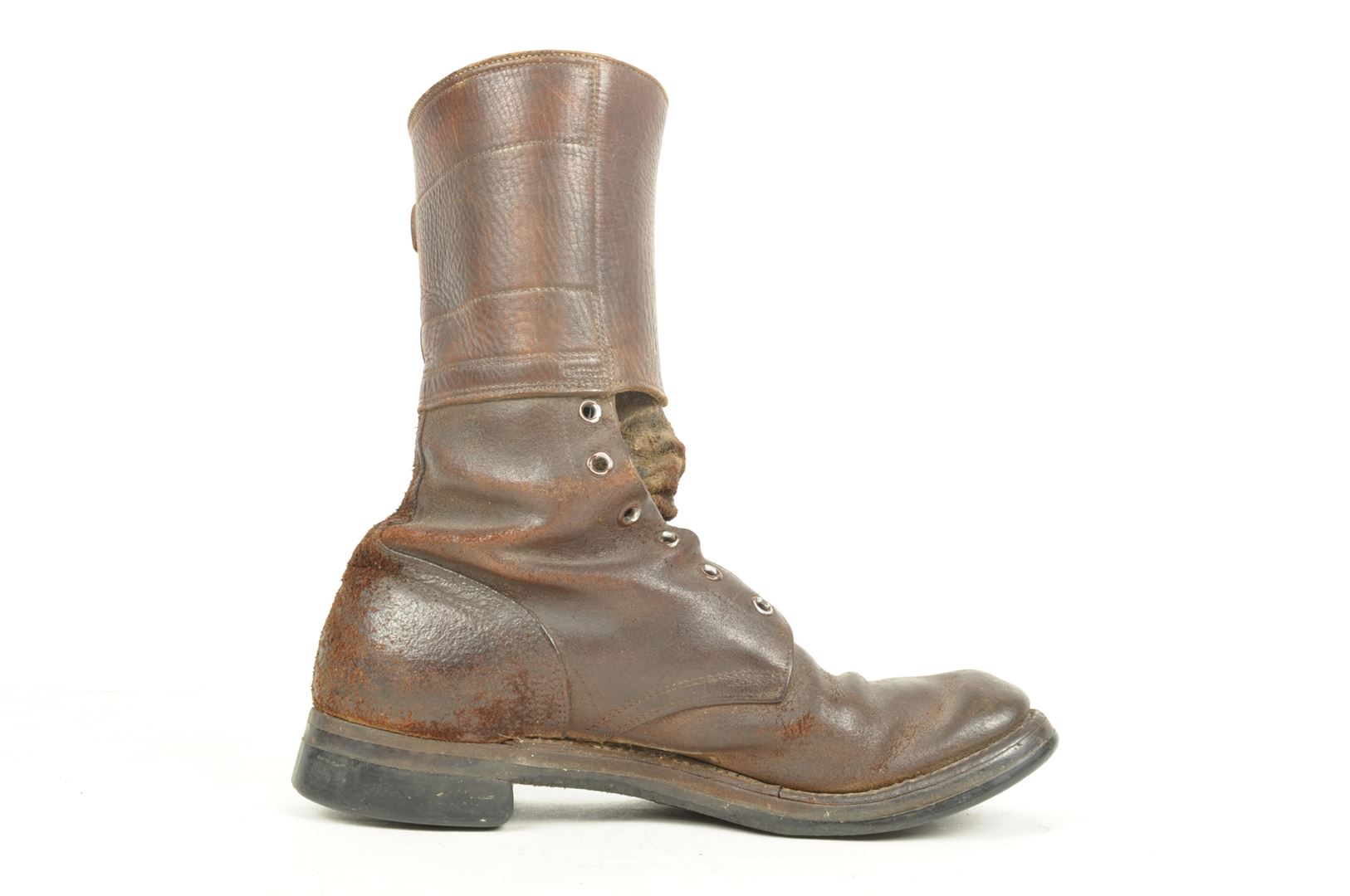 Brodequins à Jambières / Buckle Boots datés 1944