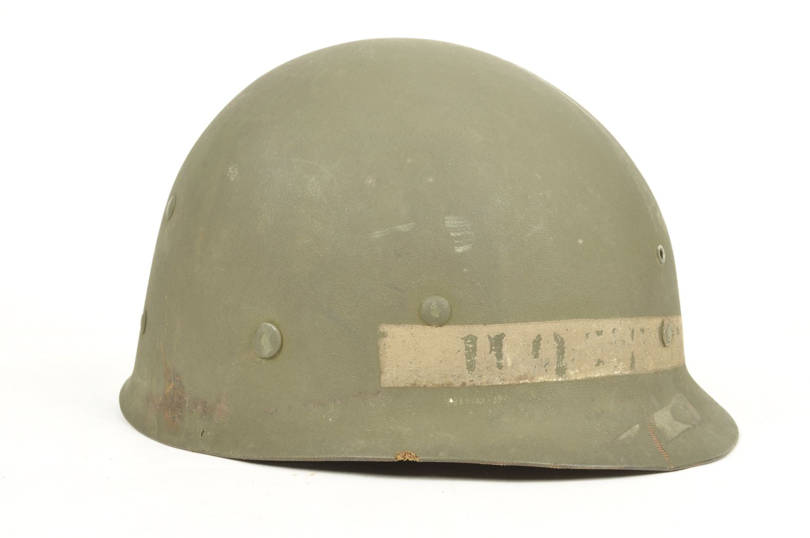 Casque US M1 impacté et son sous casque FIRESTONE nominatif / ARDENNES