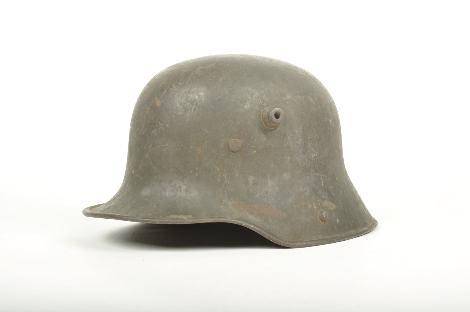 Casque Allemand modèle 1917 sorti de grenier
