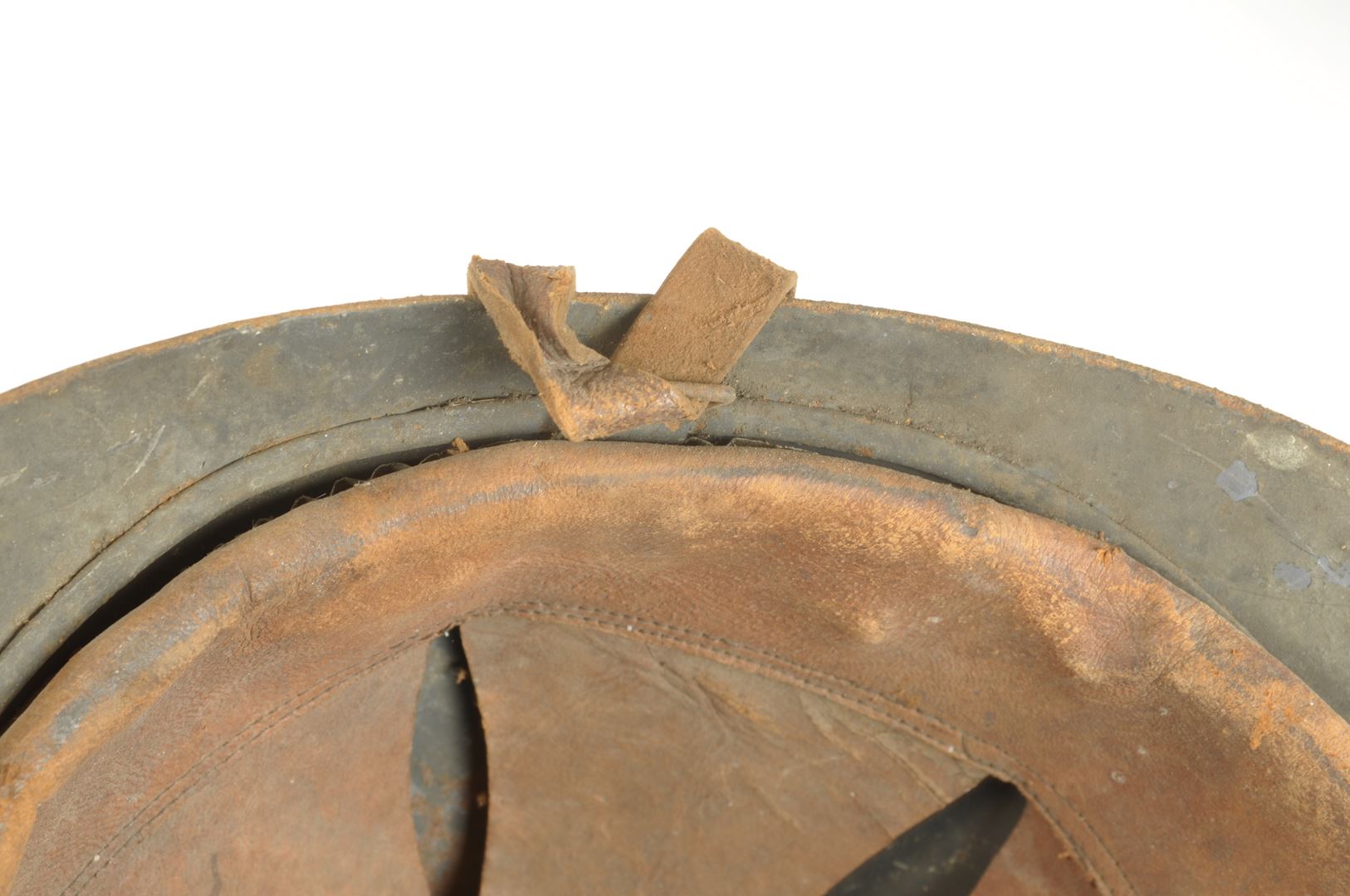 Casque Adrian d'Infanterie modèle 1915 sorti de grenier / Nominatif