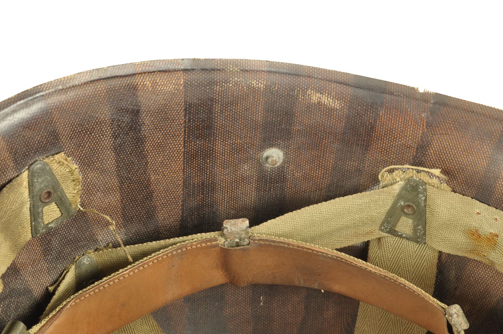 Casque US M1 impacté et son sous casque FIRESTONE nominatif / ARDENNES