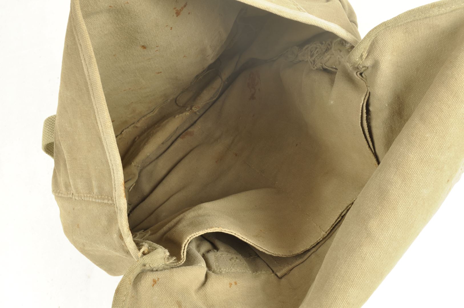 Musette "terrain" M36 datée 1942 / Nominative