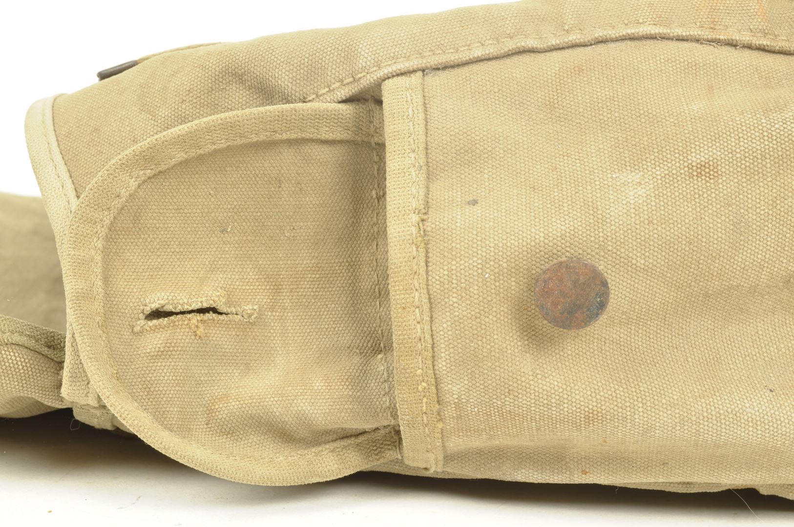 Musette "terrain" M36 datée 1942 / Nominative